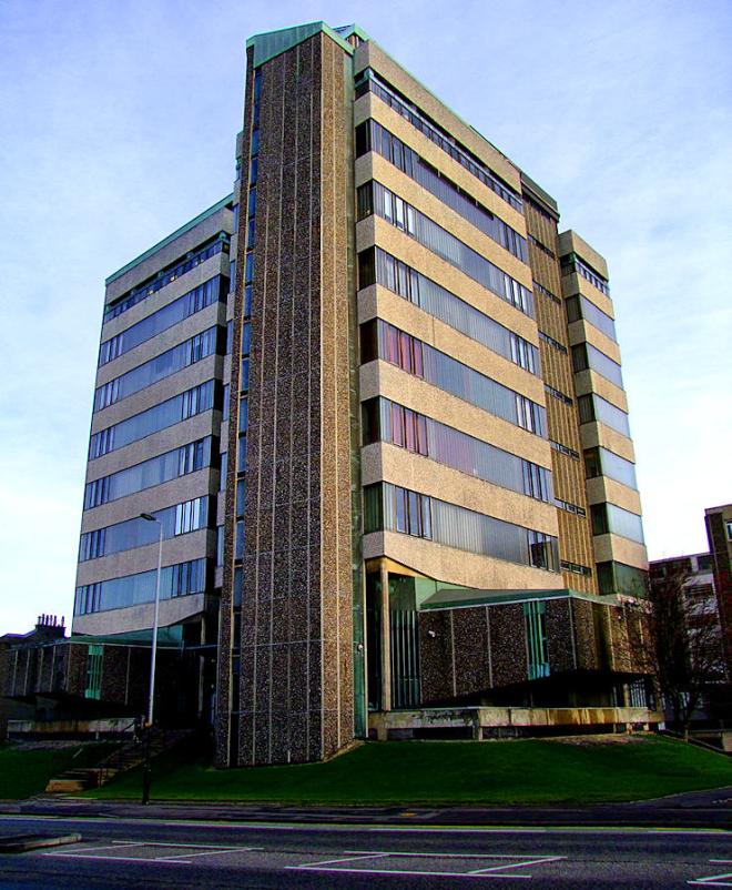 Photo by Tom Donald: https://www.flickr.com/photos/clearwood/