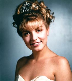 sheryl-lee-twin-peaks.jpg